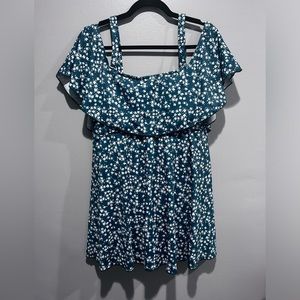 BloomChic Plus Size Swim Dress Size 14/16 NWT Ditzy Floral Pattern Green/White